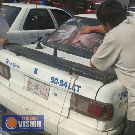 Carlos Torres Piña, avanza en precampaña en PRD 