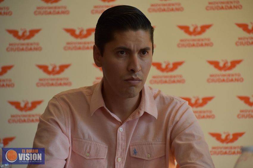 Alfonso Martínez debe separarse del cargo: Javier Paredes  