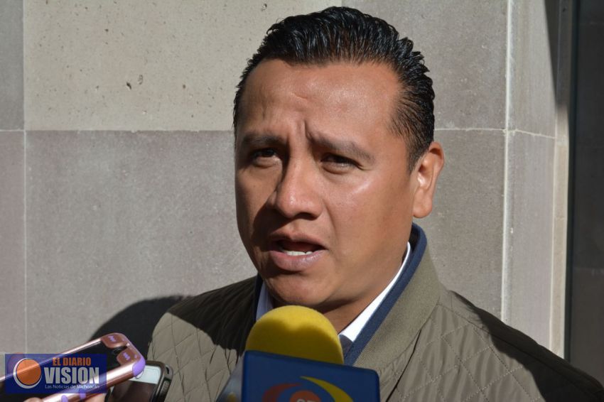 Marko Cortés hace su luchita: Carlos Torres Piña