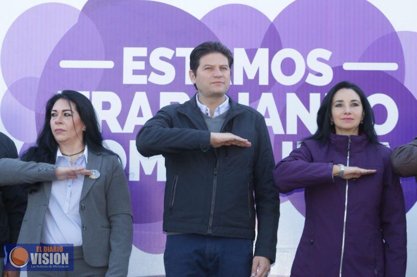 Gobierno Municipal, inicia construcción de la techumbre en la escuela Enrique Garcia Gallegos.