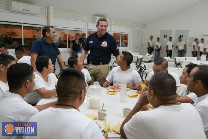 Director del IEESSPP supervisa nivel de cadetes en Huetamo