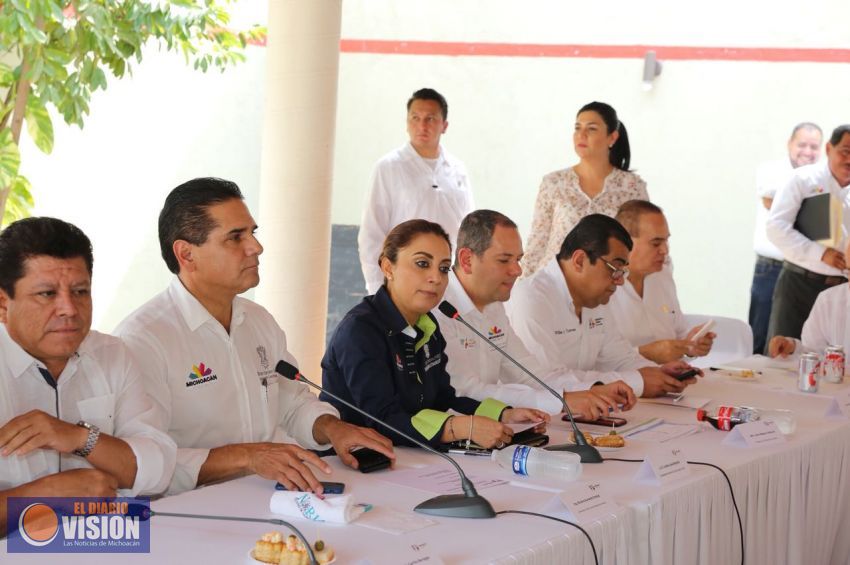 Con seguridad e inversiones, avanza desarrollo de Lázaro Cárdenas 