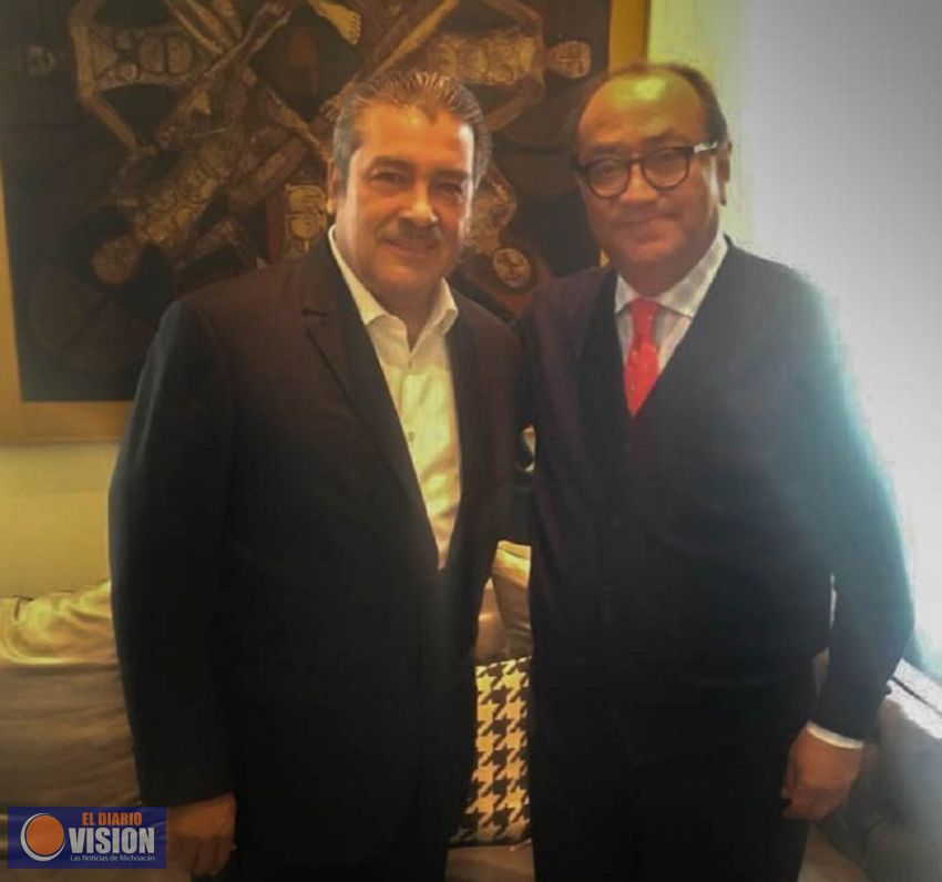Sostiene Raúl Morón encuentro con el titular de la SEP