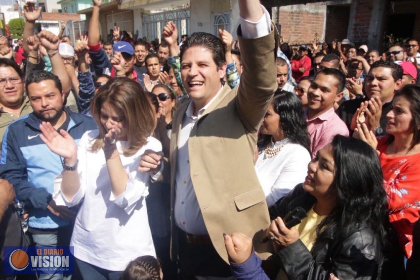 Va planilla independiente de Alfonso por 10,560 firmas; hoy inicia recolección 