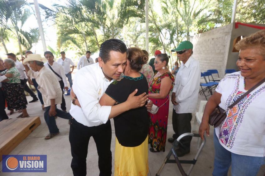 Juntos vamos a defender los derechos de los adultos mayores: Torres Piña