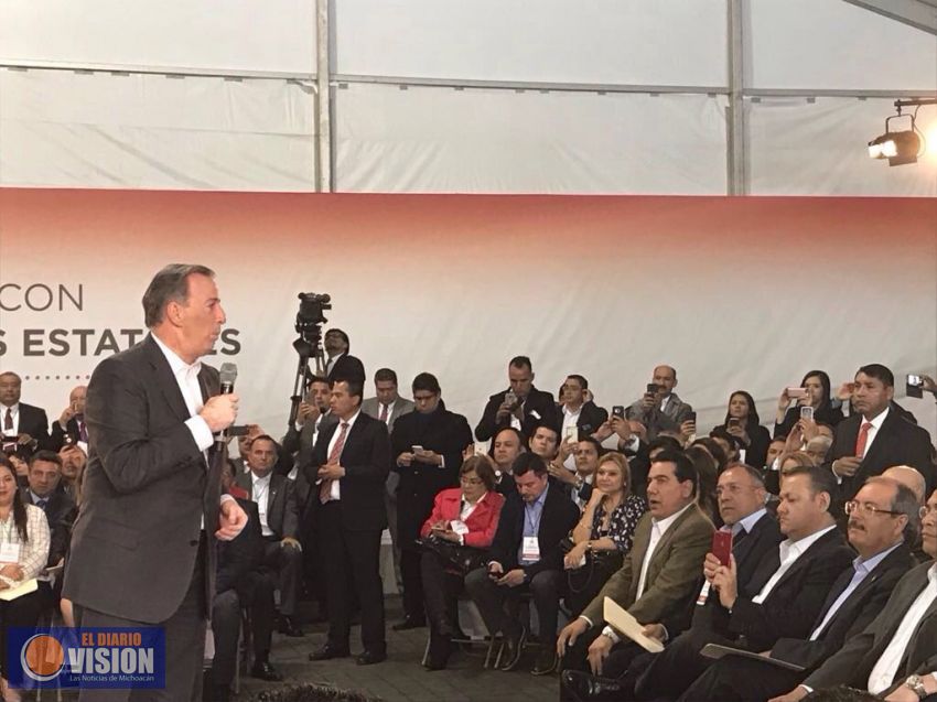 Meade promete aumento a sueldo y prestaciones de maestros