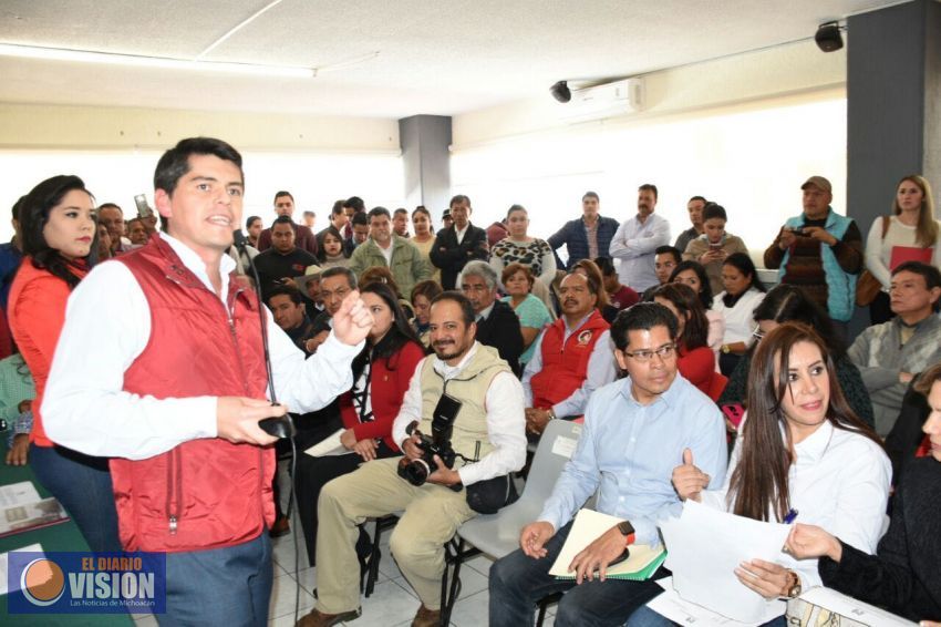 Se registran y complementan requisitos precandidatos a diputados federales y senadores 