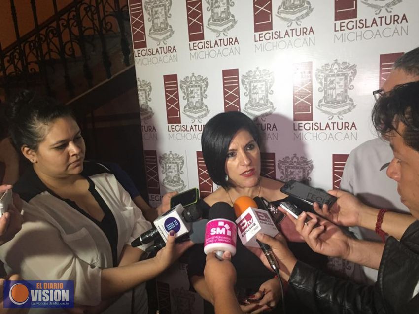 Más mujeres en el cargo, propone Socorro Quintana 