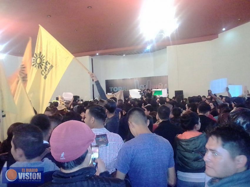 Carlos Torres Piña cierra pre campaña en Morelia