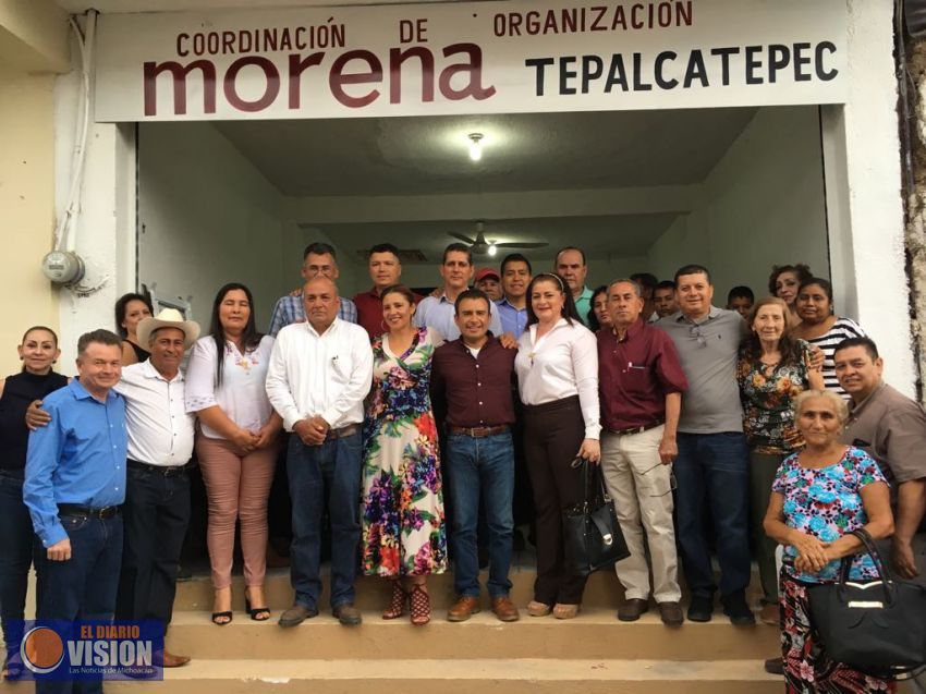 Sigue desbandada perredista, ahora en Tepeque se van con Andrés
