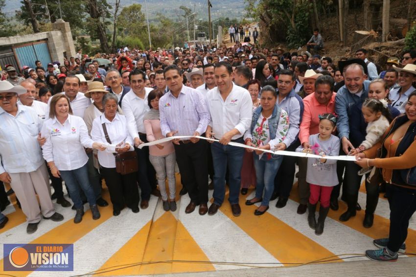 Entrega Gobernador vialidades dignas y seguras en Zitácuaro 