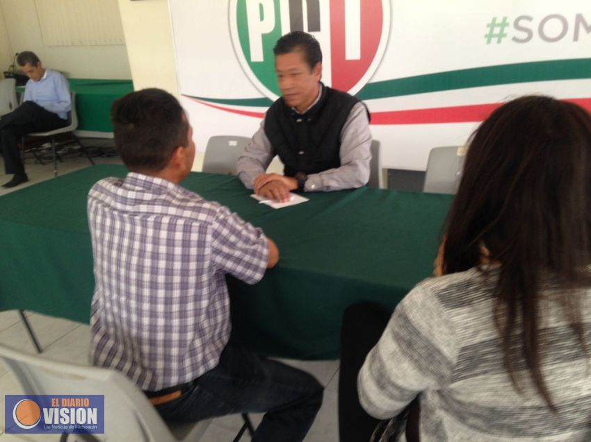 Atiende Toño Guzmán a 4 municipios inconformes de los virtuales candidatos en el PRI 