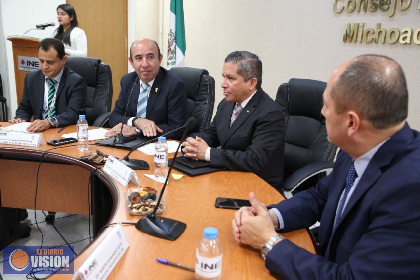 Firma SEE Convenio de Colaboración con el INE en Michoacán