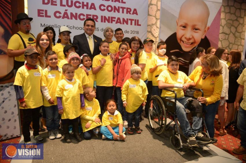Compromete Gobernador garantizar tratamiento a niñas y niños con cáncer 