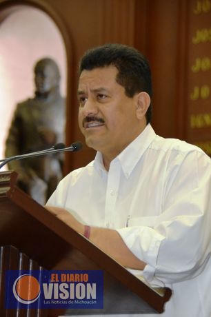 Total respaldo a Ley de Seguridad interior, regula actuar del Ejército Mexicano: Roberto Carlos