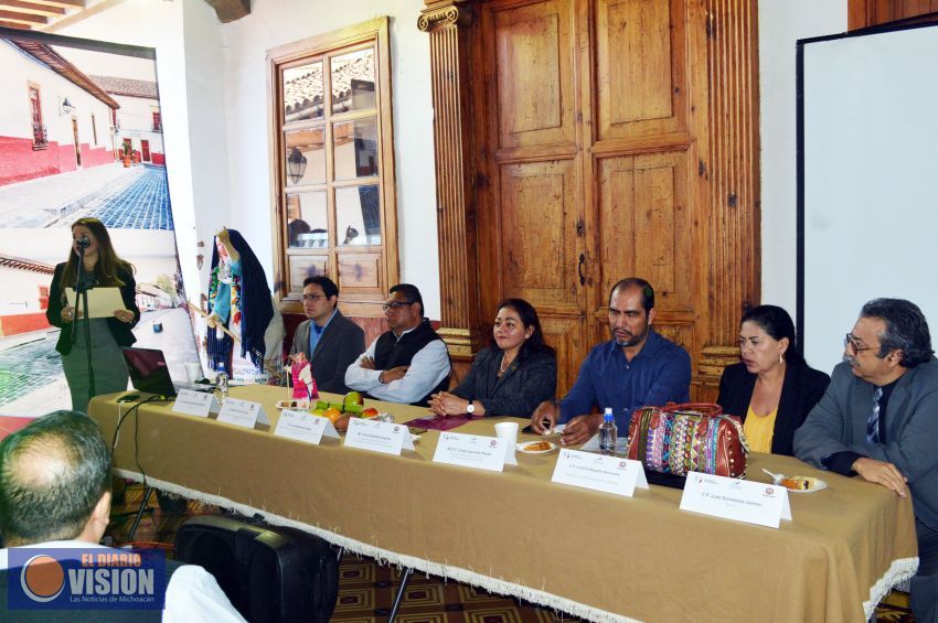 Capacitan a contralores municipales en entrega-recepción 