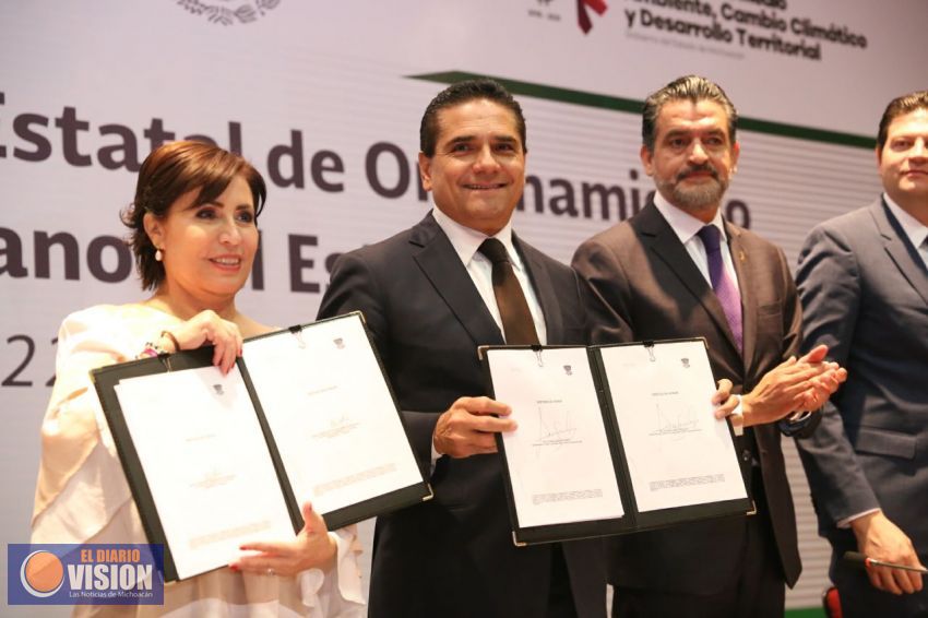 Planear desarrollo territorial y urbano para prevenir desastres humanos: Silvano Aureoles 