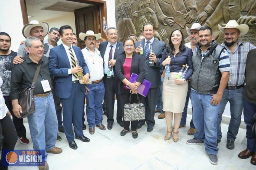 Congreso brinda certeza jurídica a toda la cadena productiva de mezcal y maguey: Antonio Garcia