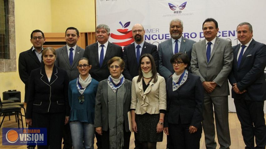 Realizan encuentro docente 2018 para fortalecer agenda por Michoacán