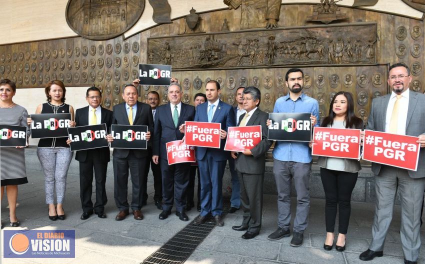 Hay acuerdo de impunidad entre Peña Nieto y López Obrador, por eso atacan a Anaya desde la PGR: MCM