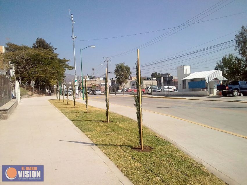 Circuito Mintzita luce con pavimentación, banquetas amplias y rampas nuevas