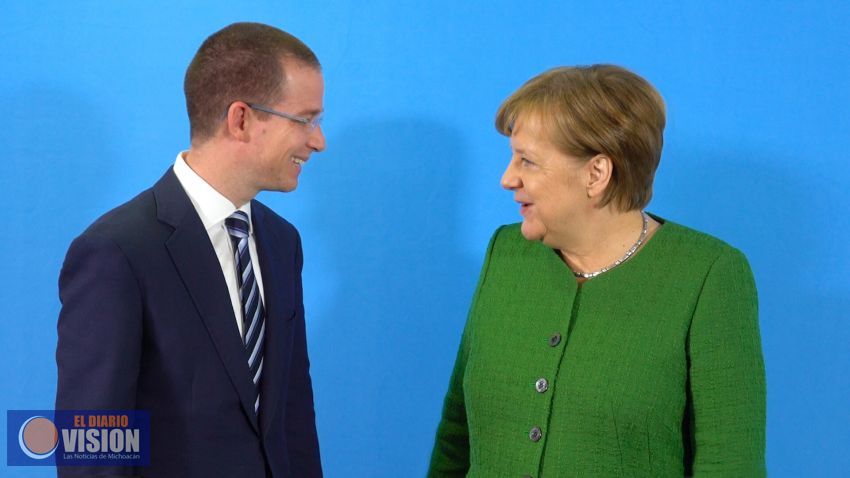 Se reúne Ricardo Anaya con la canciller alemana, Ángela Merkel