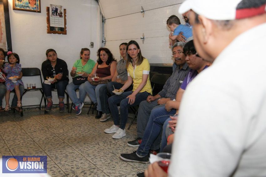  Vengo a escuchar a los vecinos de Xangari para trabajar juntos:   Daniela de los Santos.