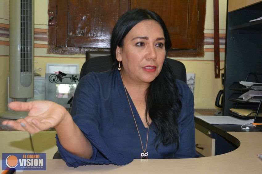 Propone Claudia Lázaro Medina implementar intérprete de lenguaje de señas en sesiones de Cabildo