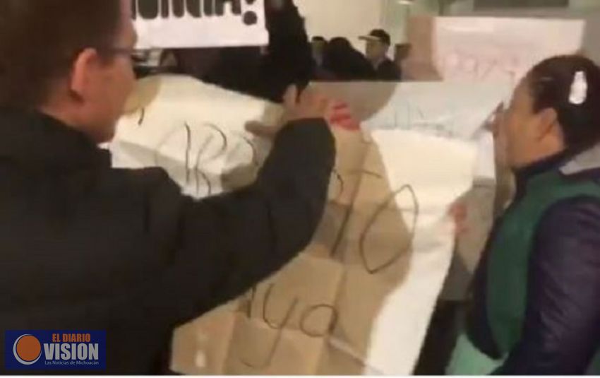 Ricardo Anaya denuncia agresión en Aeropuerto; culpa al PRI