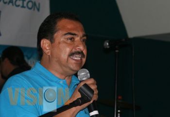 a Ley de educación saldrá en este periodo legislativo: Macedo Negrete