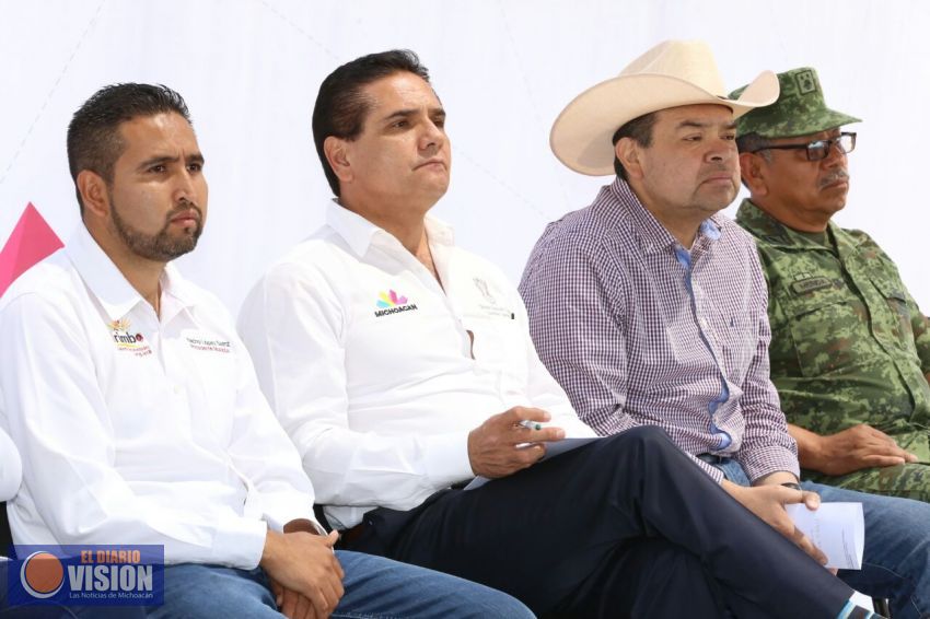 Inicia Gobernador Silvano Aureoles obras por un monto de 19 mdp en Irimbo