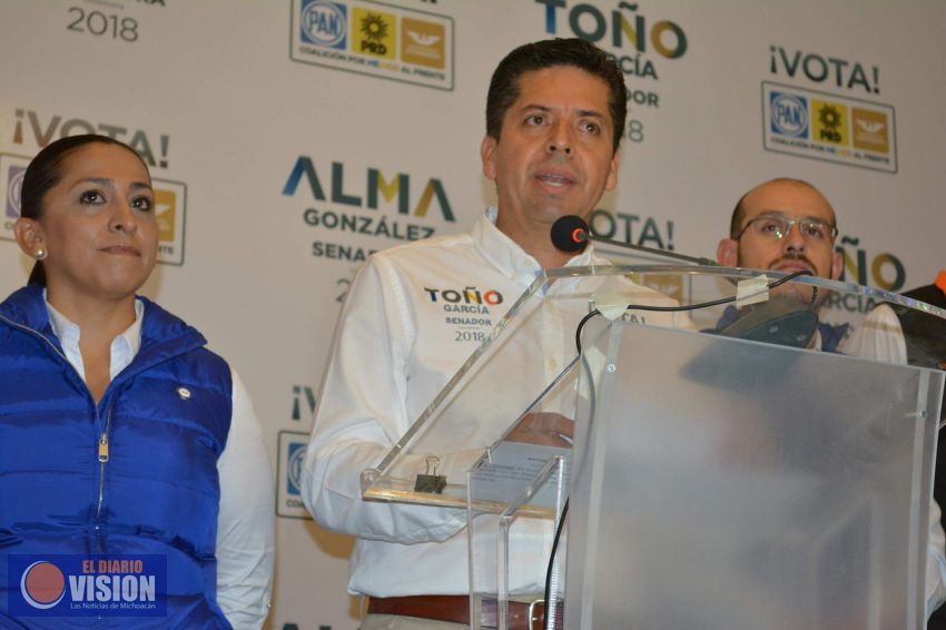 PRD, PAN y MC, juntos ante retos de Michoacán: Toño García