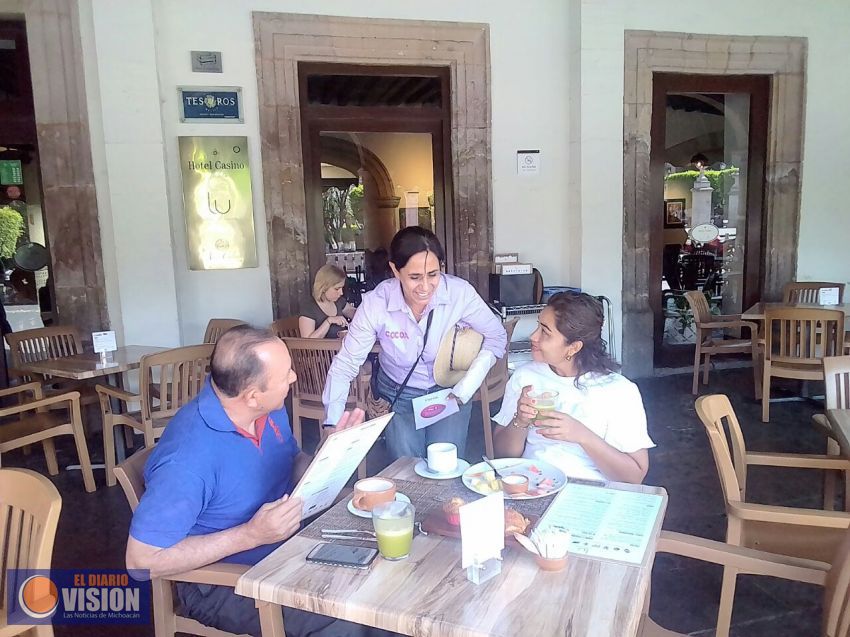 Realiza recorrido de campaña Cocoa Calderón en el Centro Histórico de Morelia 