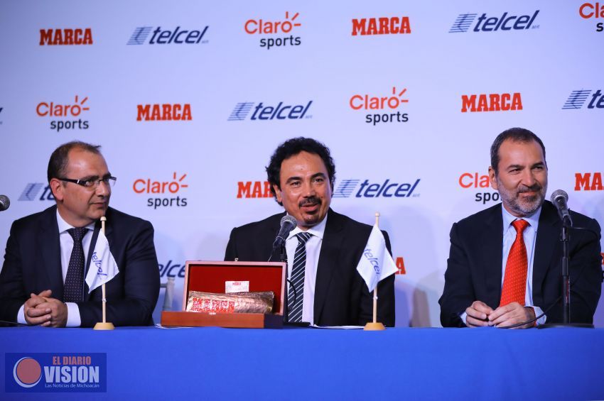 Hugo Sánchez recibió el reconocimiento MARCA Leyenda