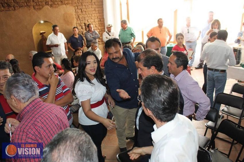 Empresarios patzcuarenses ofrecen apoyo a candidatos priístas