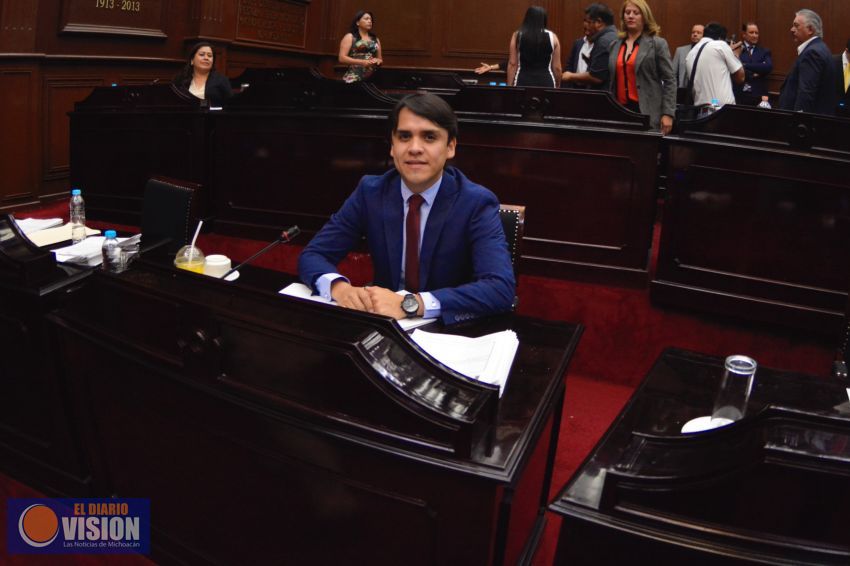 Trabajo legislativo no se detiene ante relevos institucionales: Donovan Rendón