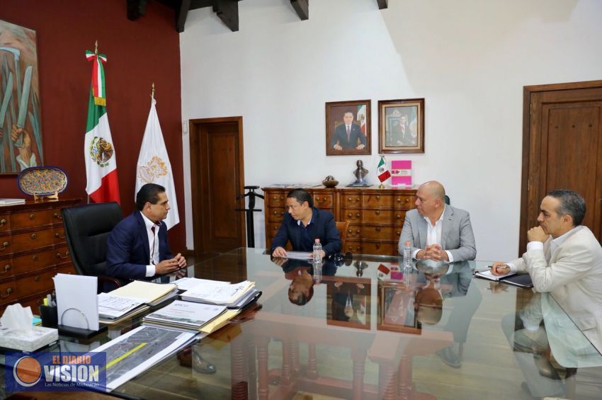 Sostiene Gobernador reunión con directivos de CMIC