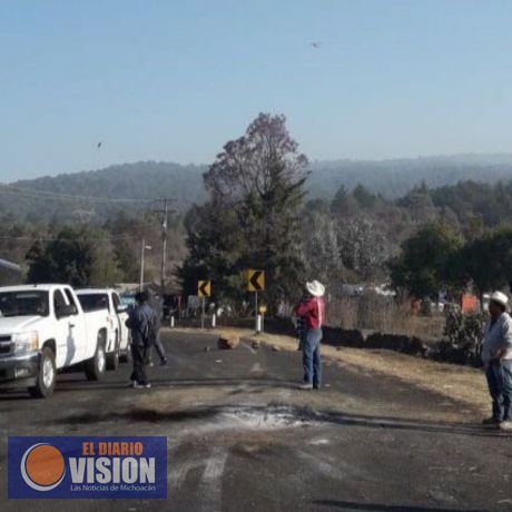 Controlado incendio en San Jerónimo; reabierta la circulación en carretera Quiroga-Zacapu
