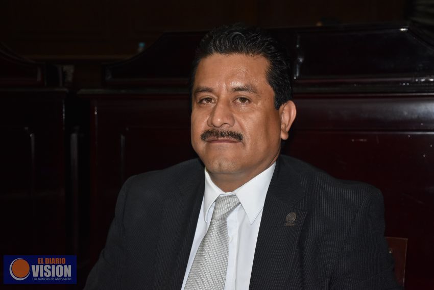A qué le temen, cuestiona Roberto Carlos López a quienes huyen a Mesa de Gobernabilidad