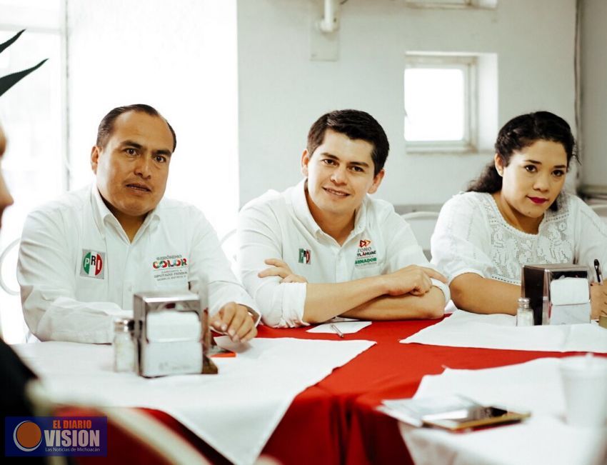 Toño Ixtláhuac da a conocer sus propuestas a Asociaciones Civiles en Morelia