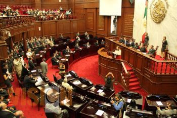 Valores y princios guían la labor legislativa: Torres Vargas