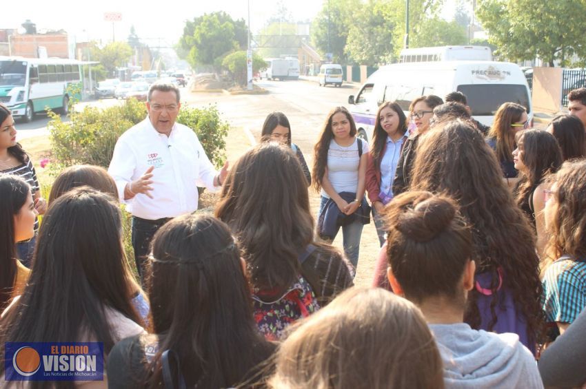 Más recursos para educación es más futuro para nuestros jóvenes: Wilfrido Lázaro
