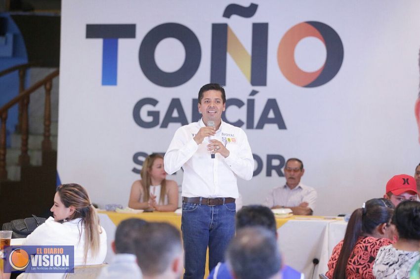 Propone Toño García reducir pluris y salario de  legisladores