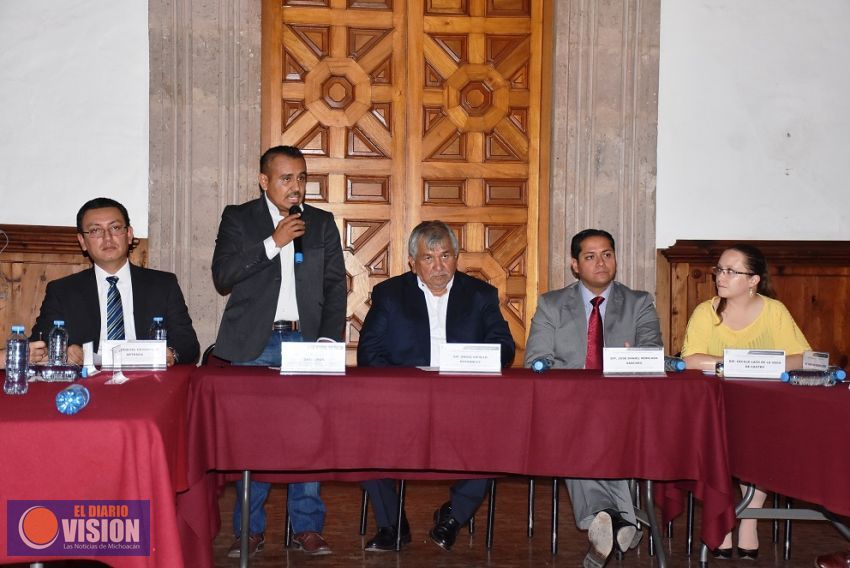 Llama Enrique Zepeda a fomentar participación de los jóvenes