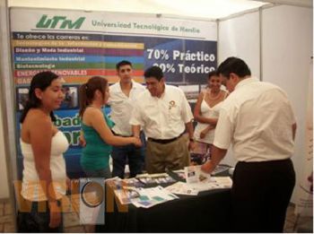Emprendedoras de la UTM presentaron su proyecto en Lázaro Cárdenas