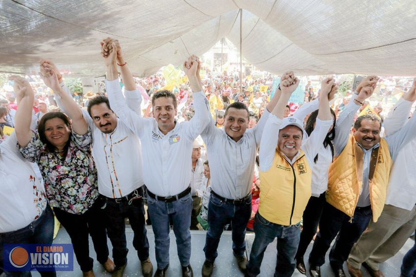 Líder Nacional del PRD respalda candidatura de Toño García; será senador, afirma