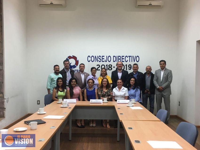 Presenta Cocoa Calderón plataforma de propuestas ante CANACINTRA