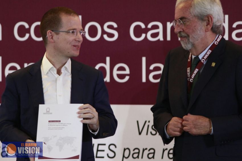  El candidato Ricardo Anaya se reúne con Anuies