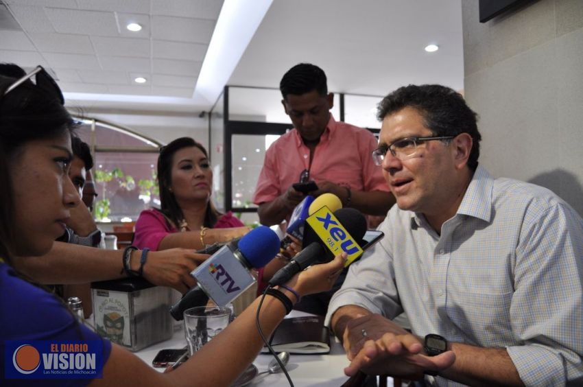 Meade, candidato ciudadano, con visión social: Ríos Piter