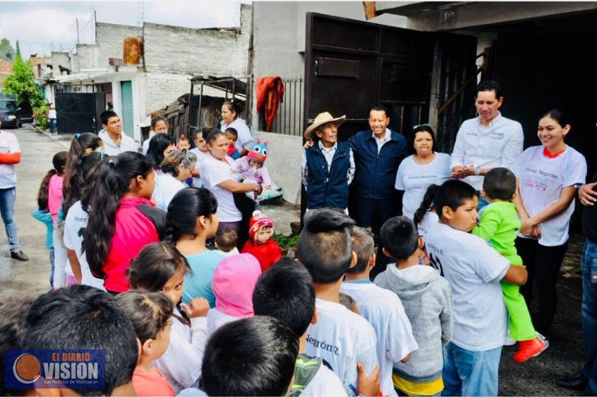 Iván Pérez escucha las necesidades de Asociaciones Civiles